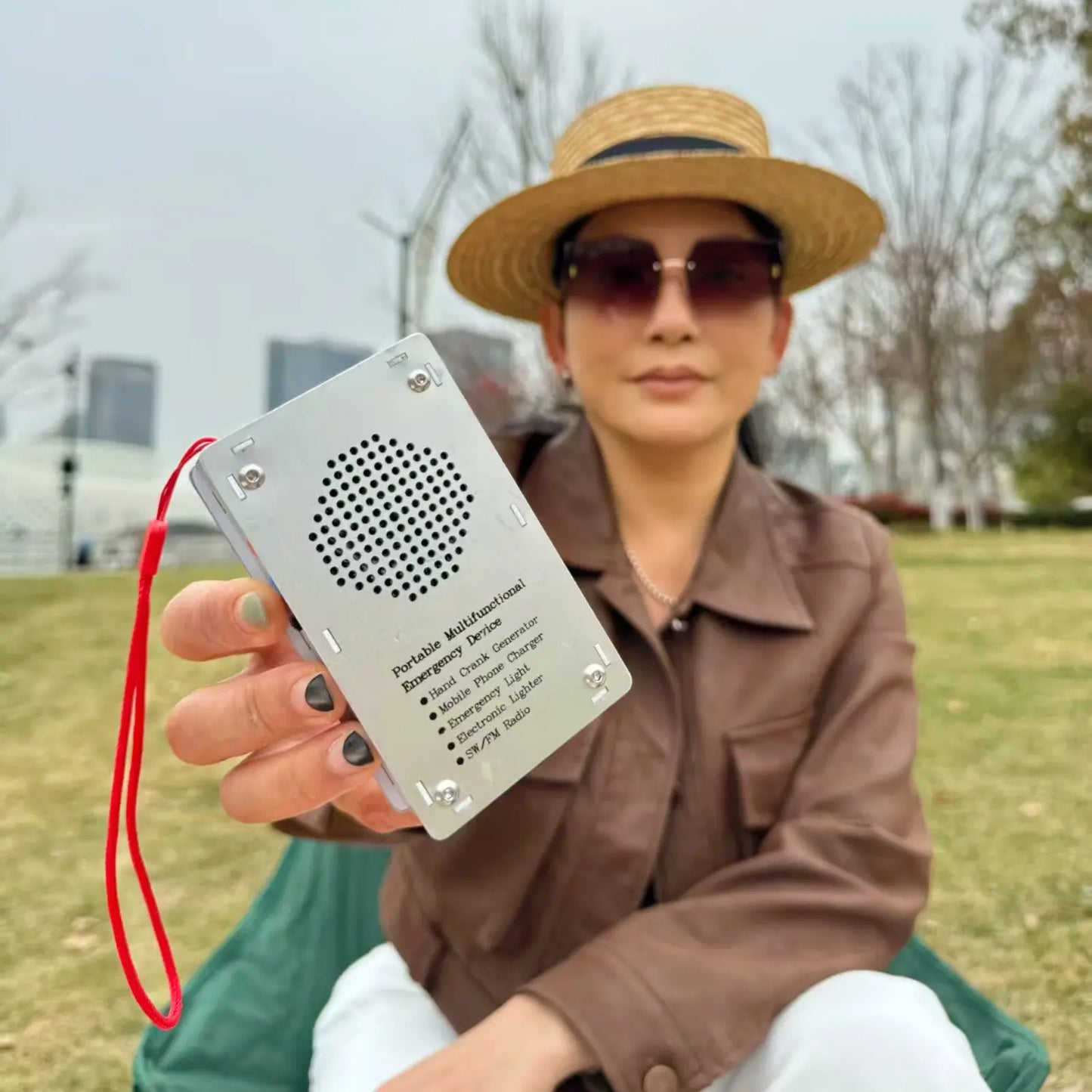 Multi-Functional Emergency Charger | Hand-Cranked Generator, Safe and Portable, Integrating Charging, Electronic Ignition, Tri-Band Radio, and Three-Level Lighting Functions, Suitable for Outdoor Camping, Hiking, and Wilderness Survival Challenges. Tiktok